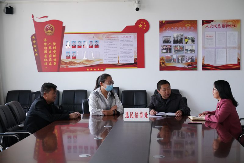“四+代表”平台为人大代表履职“开处方”3_副本.jpg